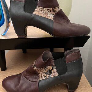 EUC OH! Healthy Heels Animal Print Leather snake patch browns slip-on (40 - 9US)